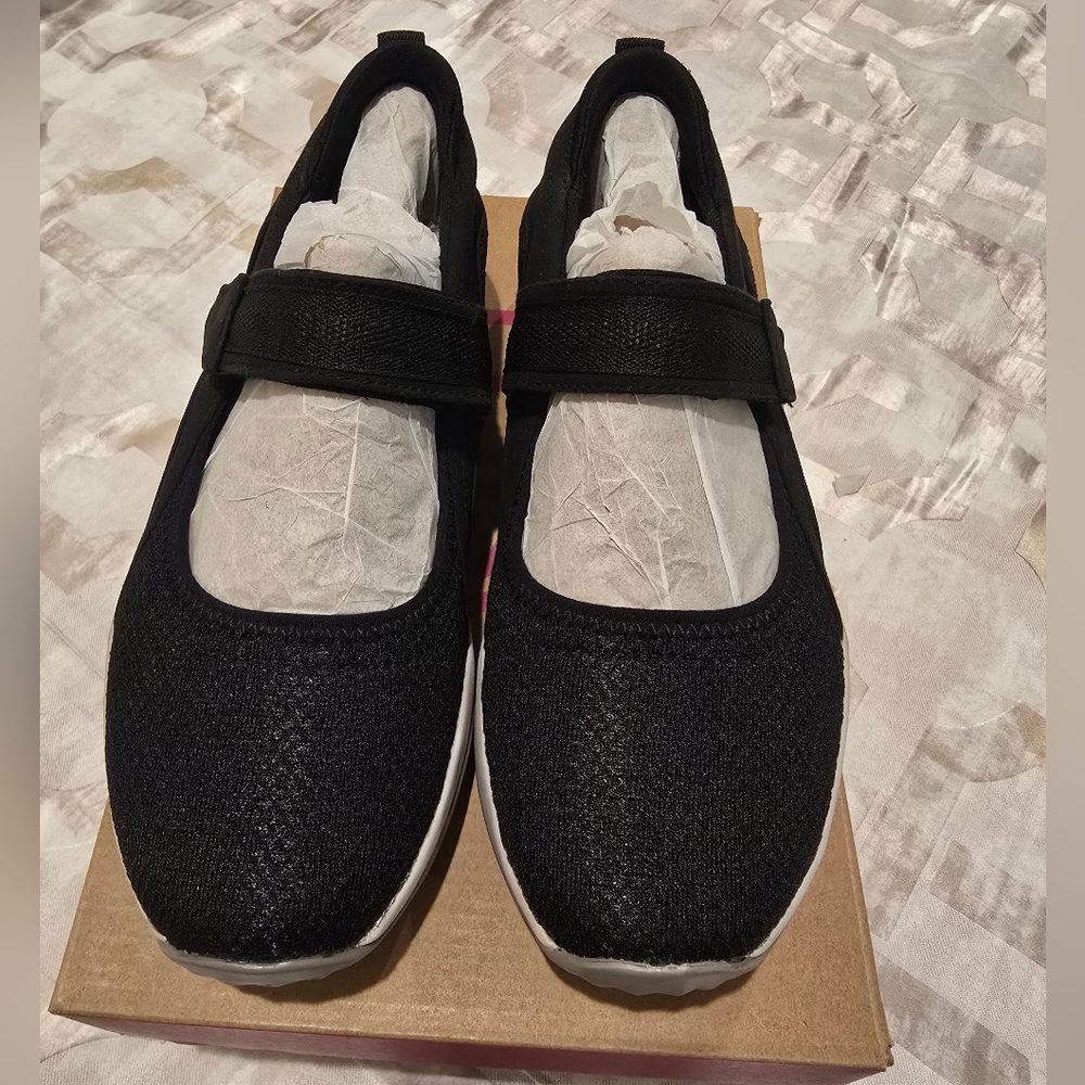NWT RYKA Echo Women's Mary Janes Black SIZE 8  10% FINAL PRICE DROP